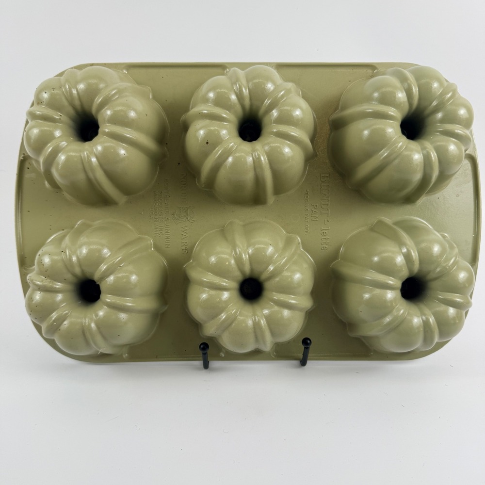 Vintage Nordic Ware Avocado Bundt-Lette Pan w/ Box Mini Bundt Cakes‎